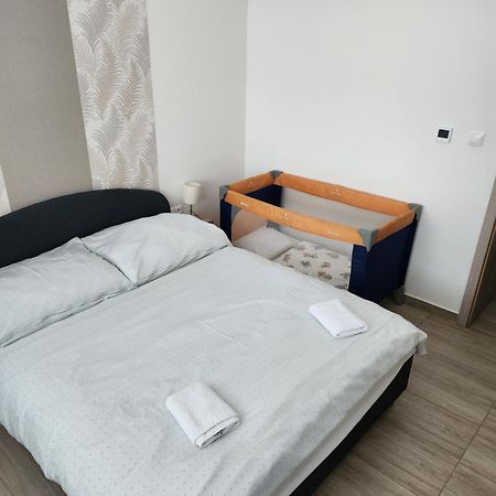 Apartmany Roland Veľký Meder エクステリア 写真