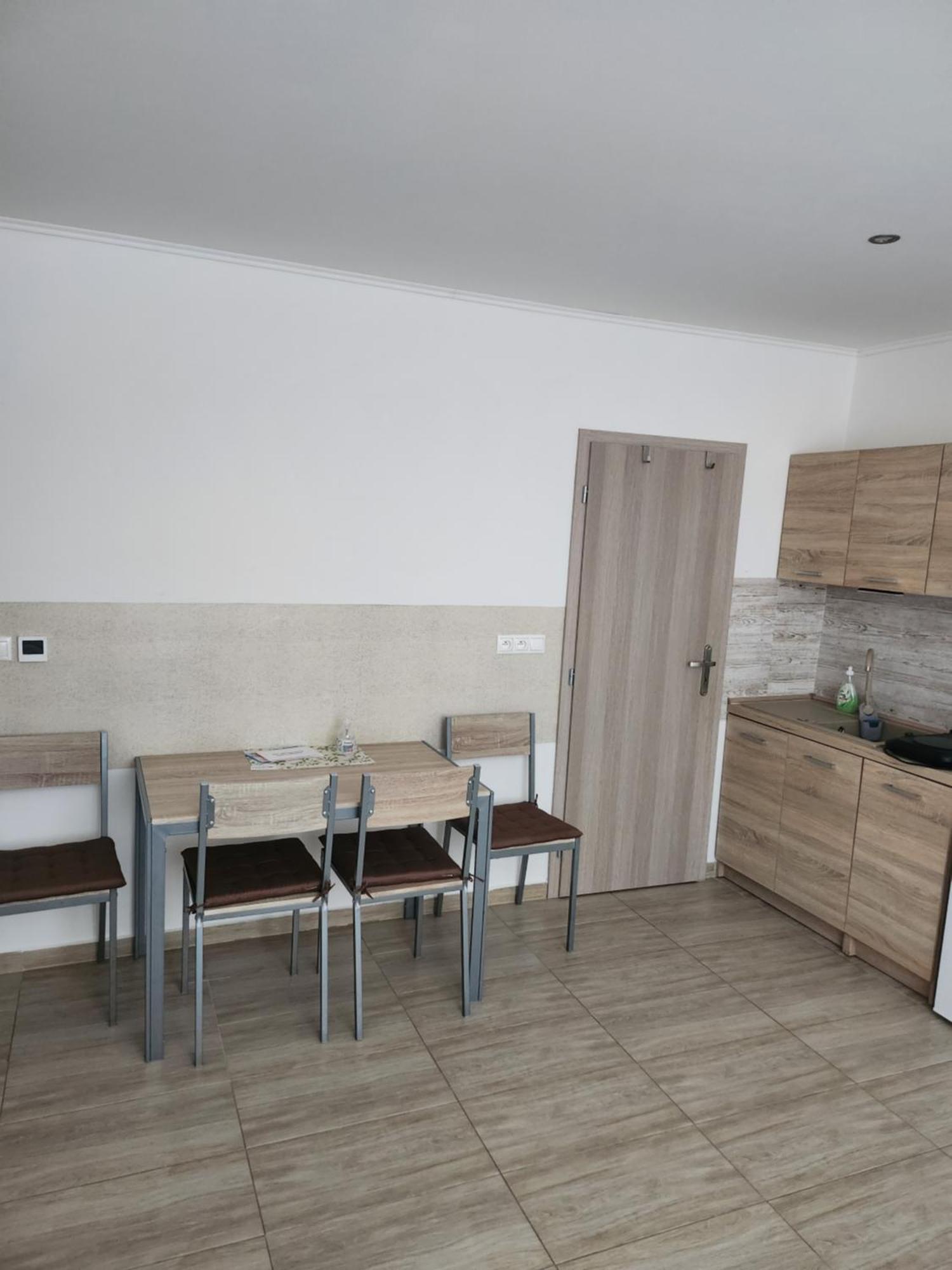 Apartmany Roland Veľký Meder エクステリア 写真